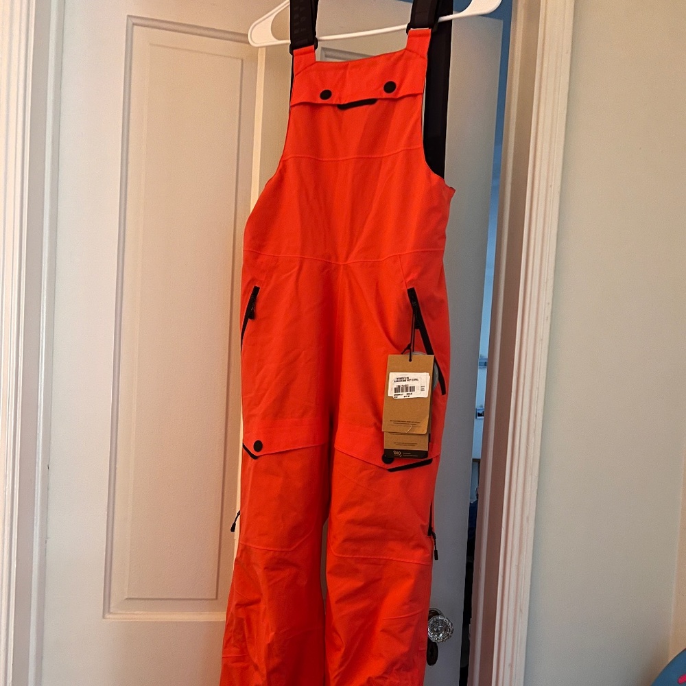 Women’s snowbib from Picture